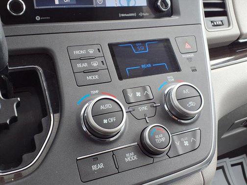 2019 Toyota Sienna XLE