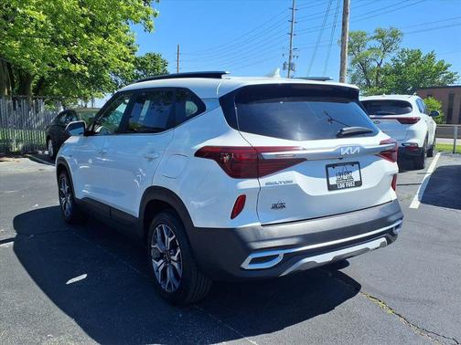 Snow White Pearl 2022 Kia Seltos EX