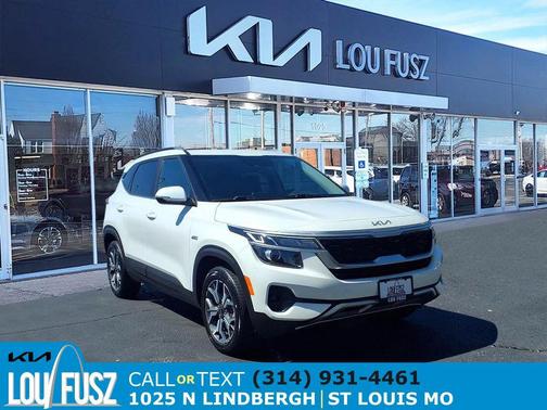 Snow White Pearl 2022 Kia Seltos EX