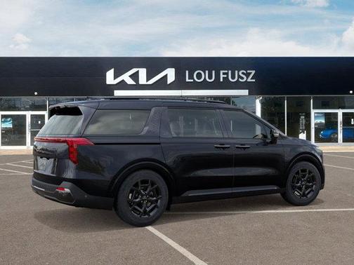2025 Kia Carnival SX