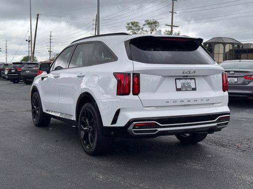 2022 Kia Sorento SX