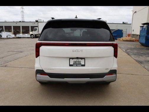 2026 Kia Carnival Hybrid EX