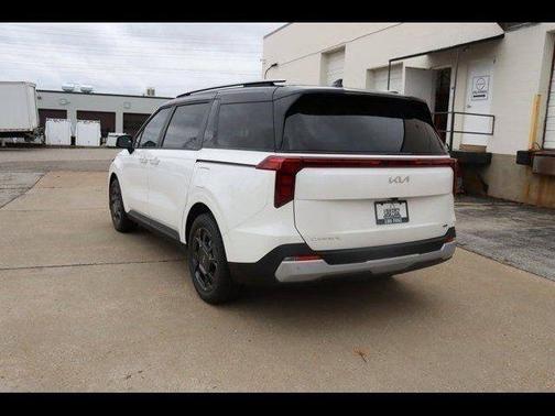 Snow White Pearl 2026 Kia Carnival Hybrid EX