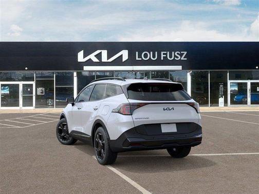 Glacial White Pearl 2026 Kia Sportage X-Line