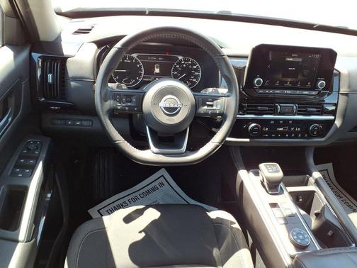 Brilliant Silver Metallic 2025 Nissan Pathfinder SV 4WD