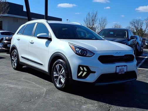 2022 Kia Niro LXS