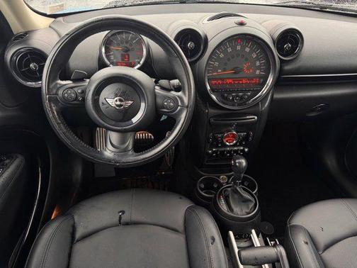 2016 MINI Countryman Cooper