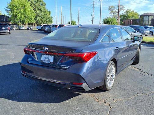 2019 Toyota Avalon Hybrid Limited