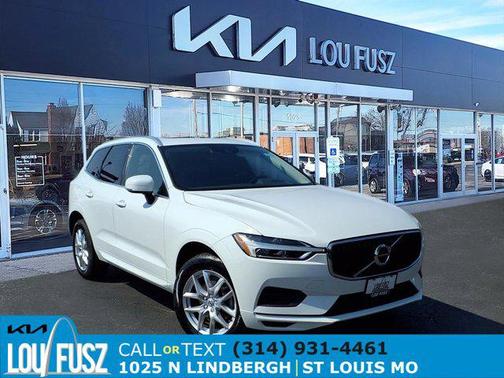 2020 Volvo XC60 T5 Momentum