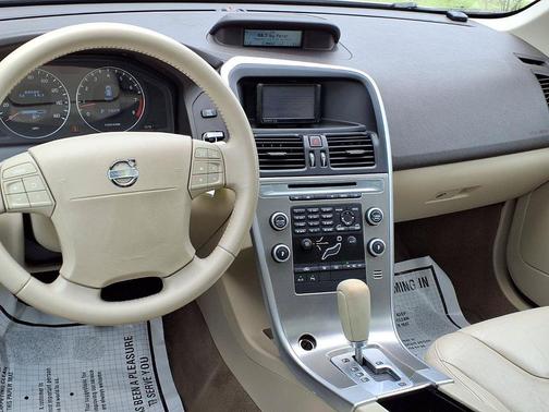 2010 Volvo XC60 3.2