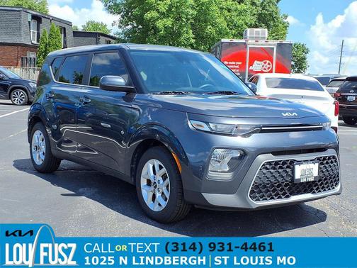 Gravity Gray 2022 Kia Soul LX