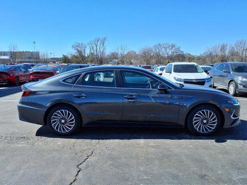 2021 Hyundai SONATA Hybrid SE