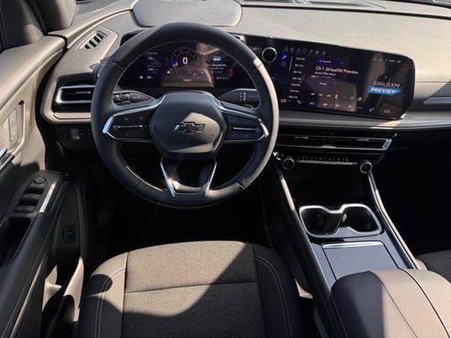 2024 Chevrolet Traverse LS
