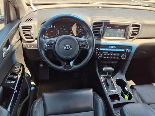 Mineral Silver 2018 Kia Sportage EX