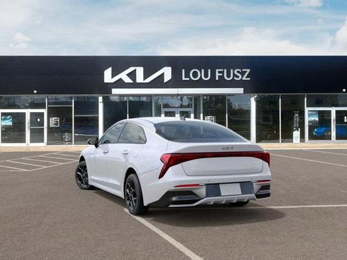 2025 Kia K5 LXS