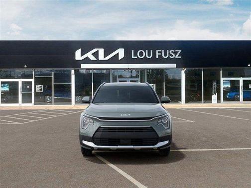 Cityscape Green 2026 Kia Niro EX