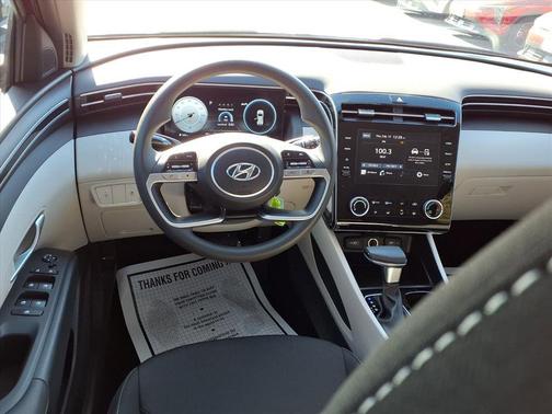 2024 Hyundai TUCSON SE