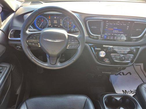 2018 Chrysler Pacifica Touring-L Plus