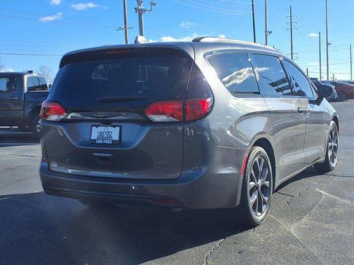 2018 Chrysler Pacifica Touring-L Plus