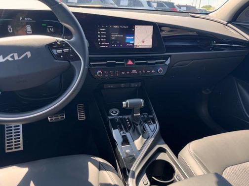 2023 Kia Niro Touring