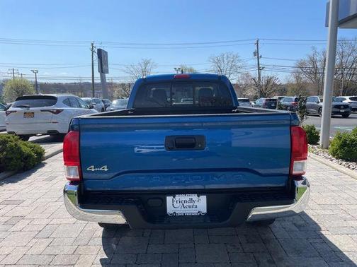 Blazing Blue Pearl 2017 Toyota Tacoma SR5