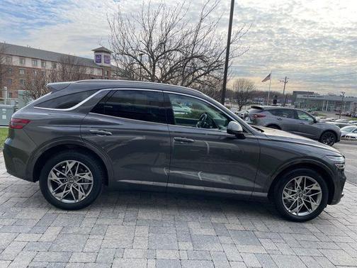 2024 Genesis GV70 2.5T