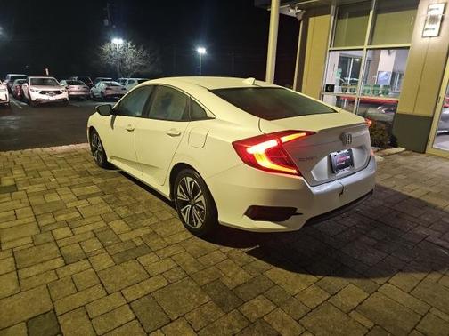 2018 Honda Civic EX-L