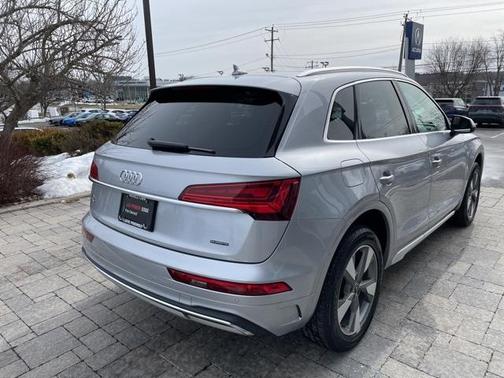 2023 Audi Q5 40 Premium Plus