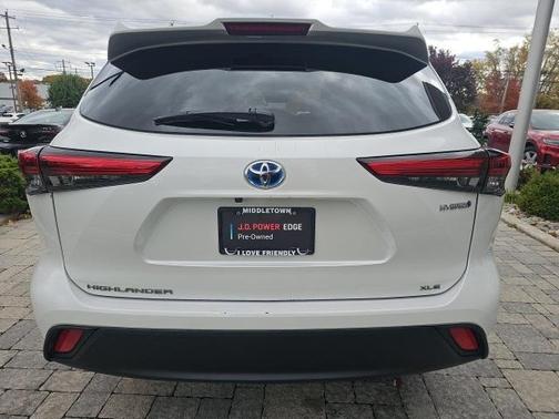 2023 Toyota Highlander Hybrid XLE