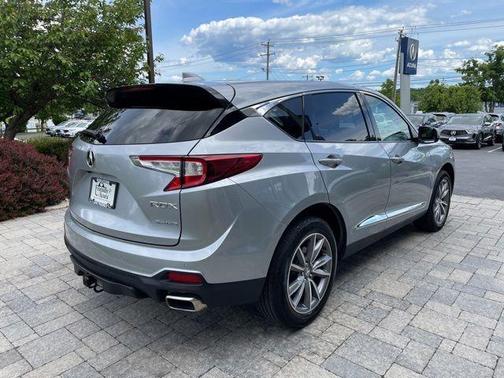 Lunar Silver Metallic 2023 Acura RDX Technology Package