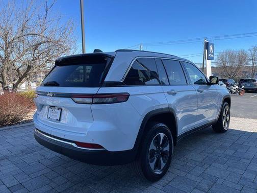 2023 Jeep Grand Cherokee 4xe Base