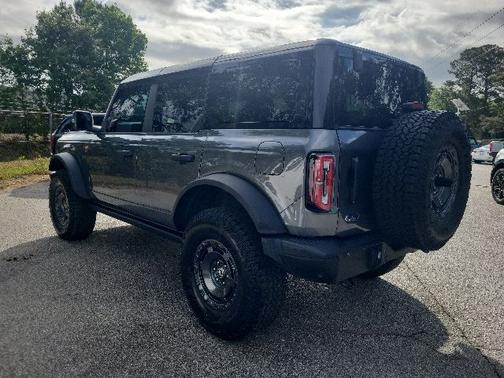 CARBONIZED GRAY METALLIC 2025 Ford Bronco BADLANDS