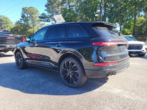 INFINITE BLACK MET CC 2024 Lincoln Corsair PREMIERE