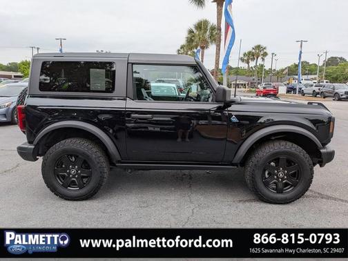 SHADOW BLACK 2024 Ford Bronco BLACK DIAMOND