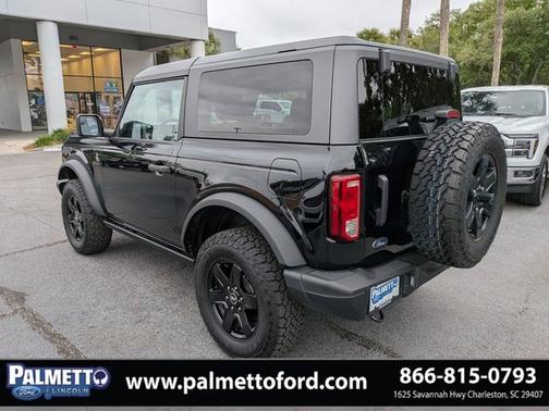 SHADOW BLACK 2024 Ford Bronco BLACK DIAMOND