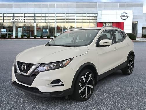2022 Nissan Rogue Sport SL