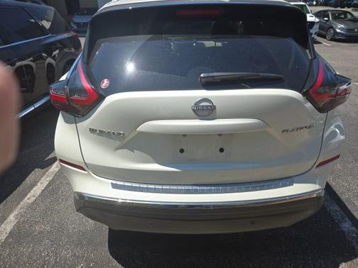 White 2023 Nissan Murano Platinum