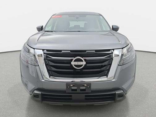 2024 Nissan Pathfinder S