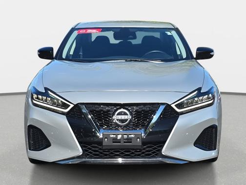 2023 Nissan Maxima SV