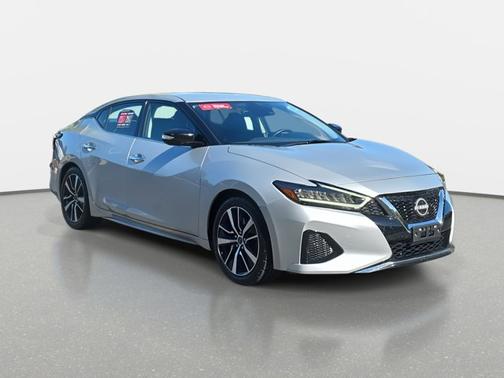 2023 Nissan Maxima SV
