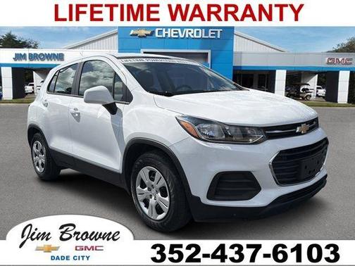 Summit White 2017 Chevrolet Trax LS