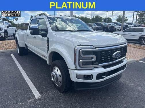 White Metallic 2024 Ford F-450 Platinum