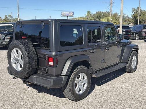 2022 Jeep Wrangler Unlimited Sport