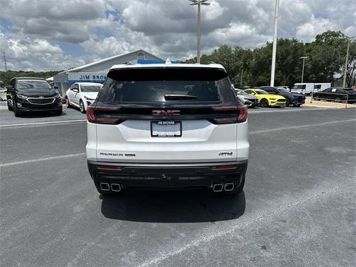 2025 GMC Acadia AT4