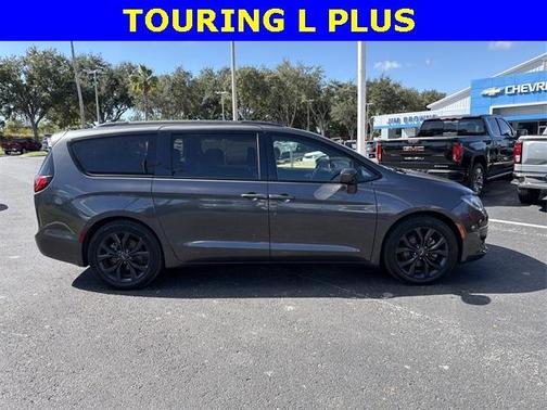 2020 Chrysler Pacifica Touring-L Plus