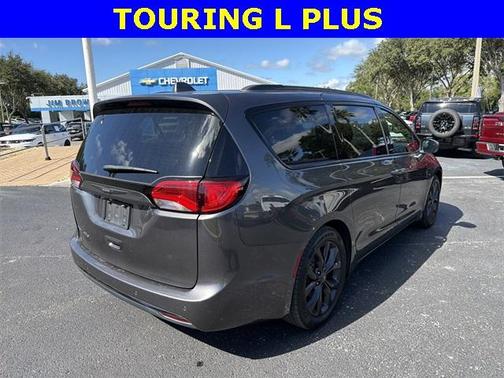 2020 Chrysler Pacifica Touring-L Plus