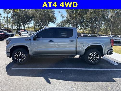 2025 GMC Sierra 1500 AT4