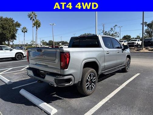 2025 GMC Sierra 1500 AT4