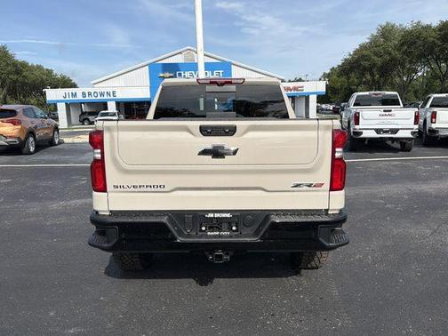 White Sand 2026 Chevrolet Silverado 1500 ZR2