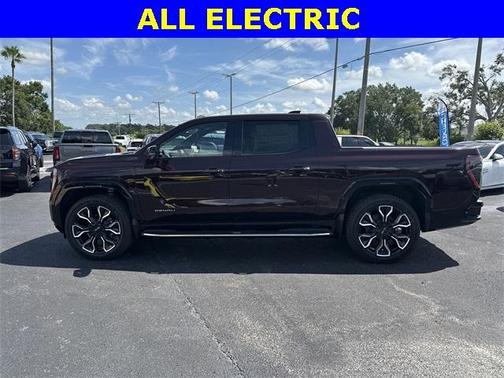 2025 GMC Sierra EV Denali